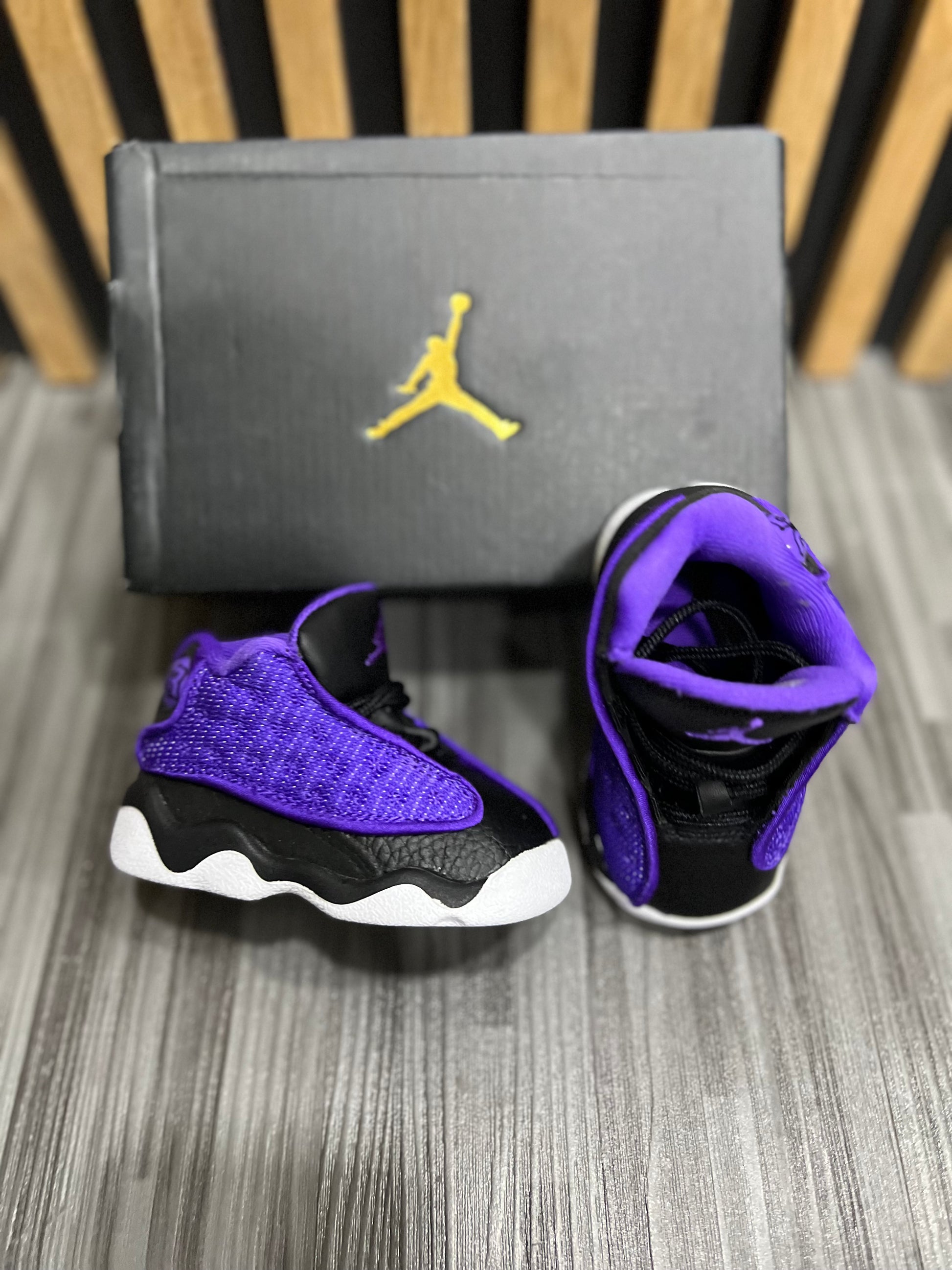 Zapatilla Jordan retro 13