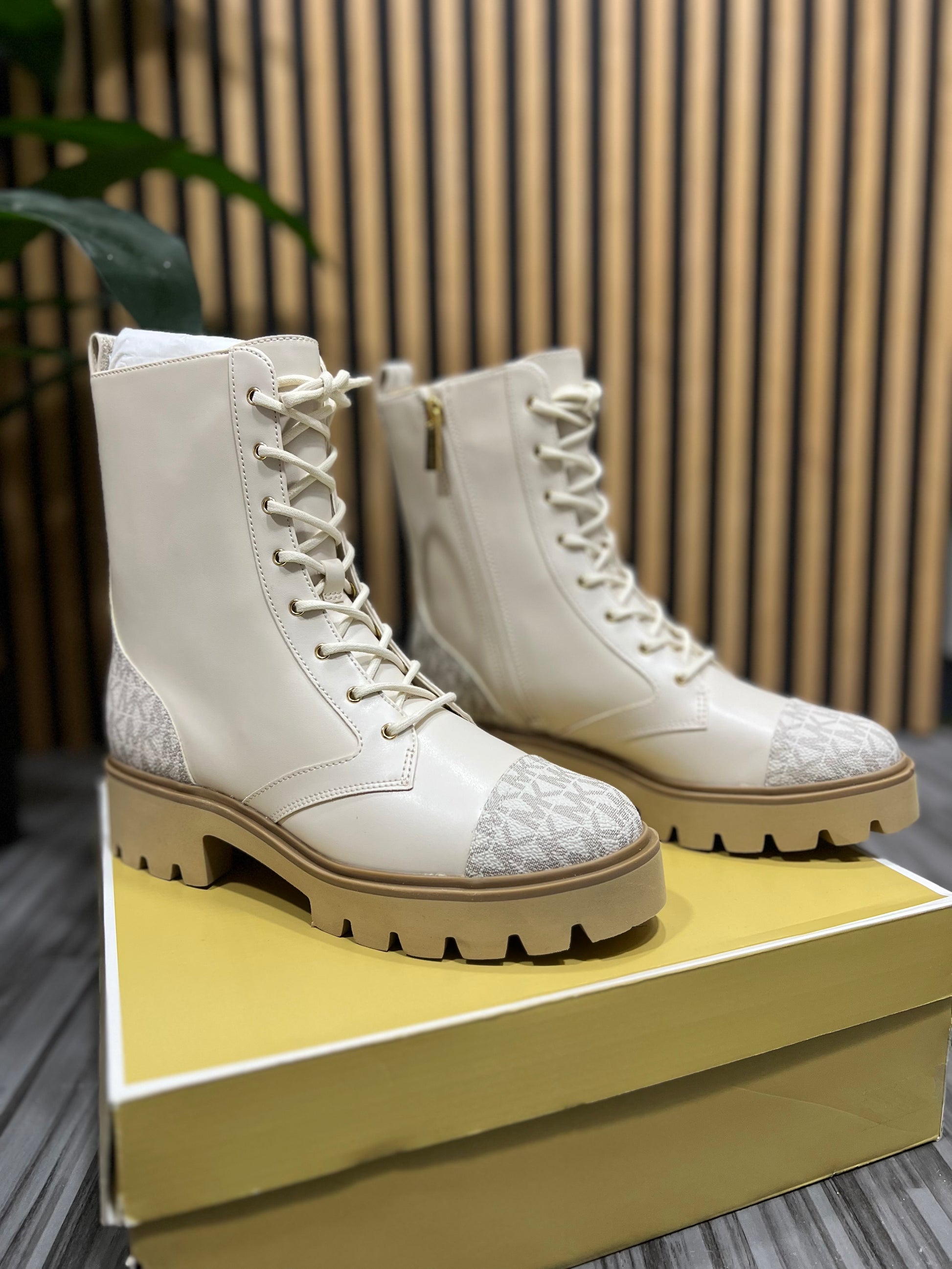 Botín Michael Kors