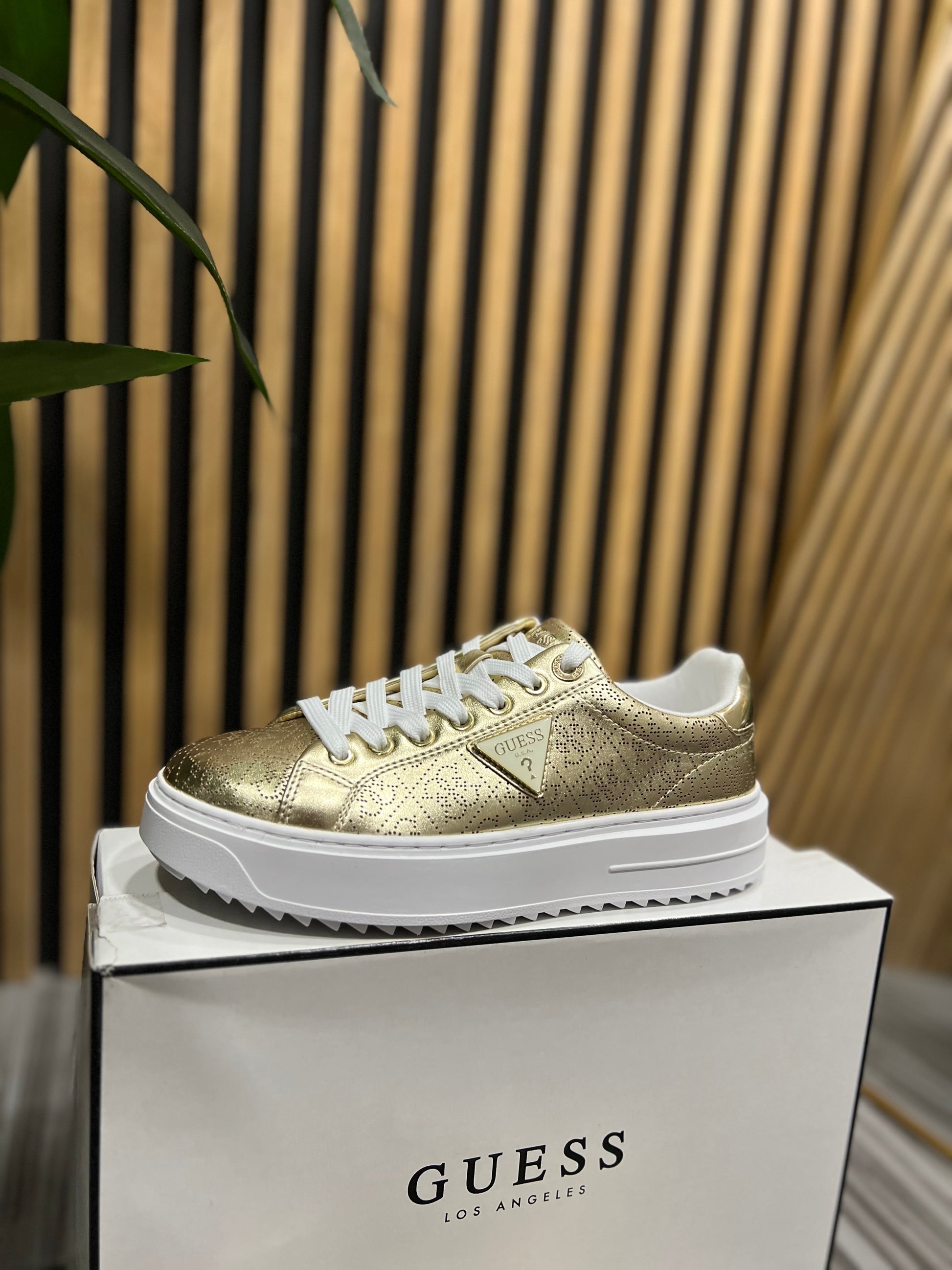 Zapatillas Guess Gold