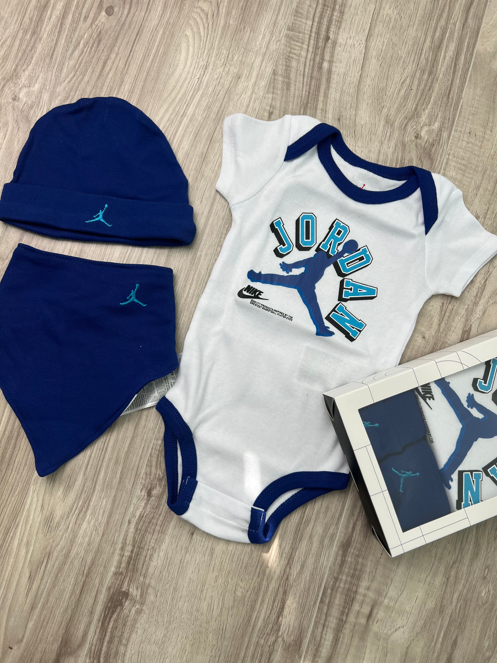 Set Jordan Bebe