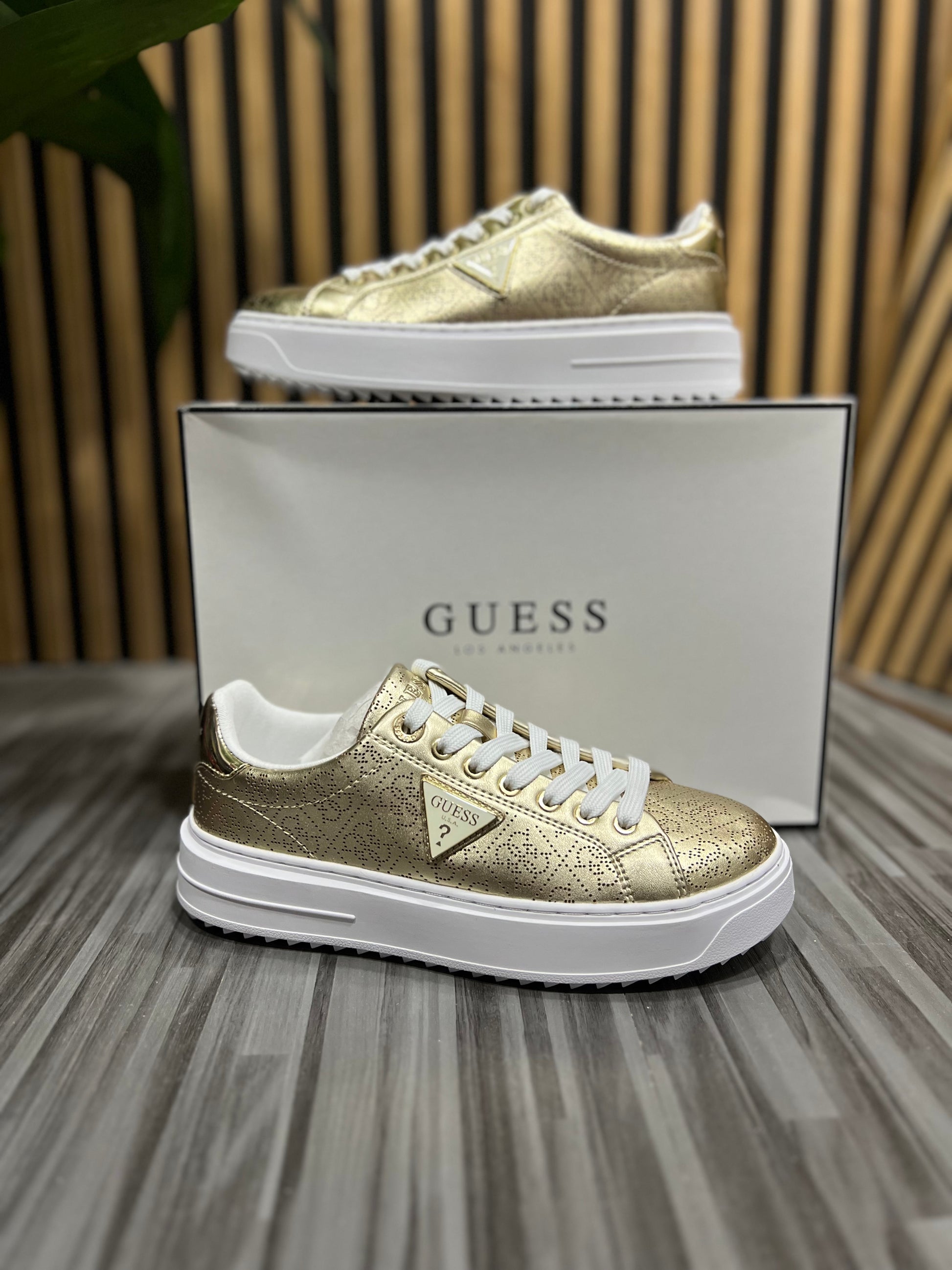 Zapatillas Guess Gold