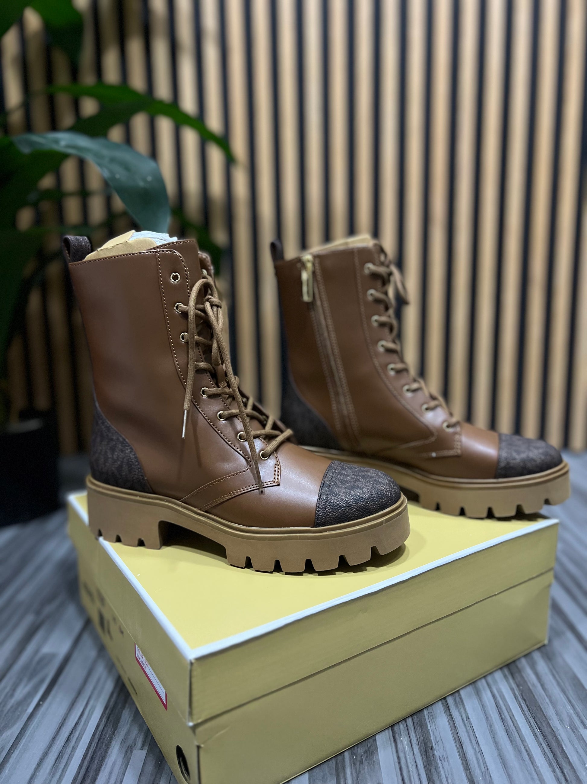 Botín Michael Kors