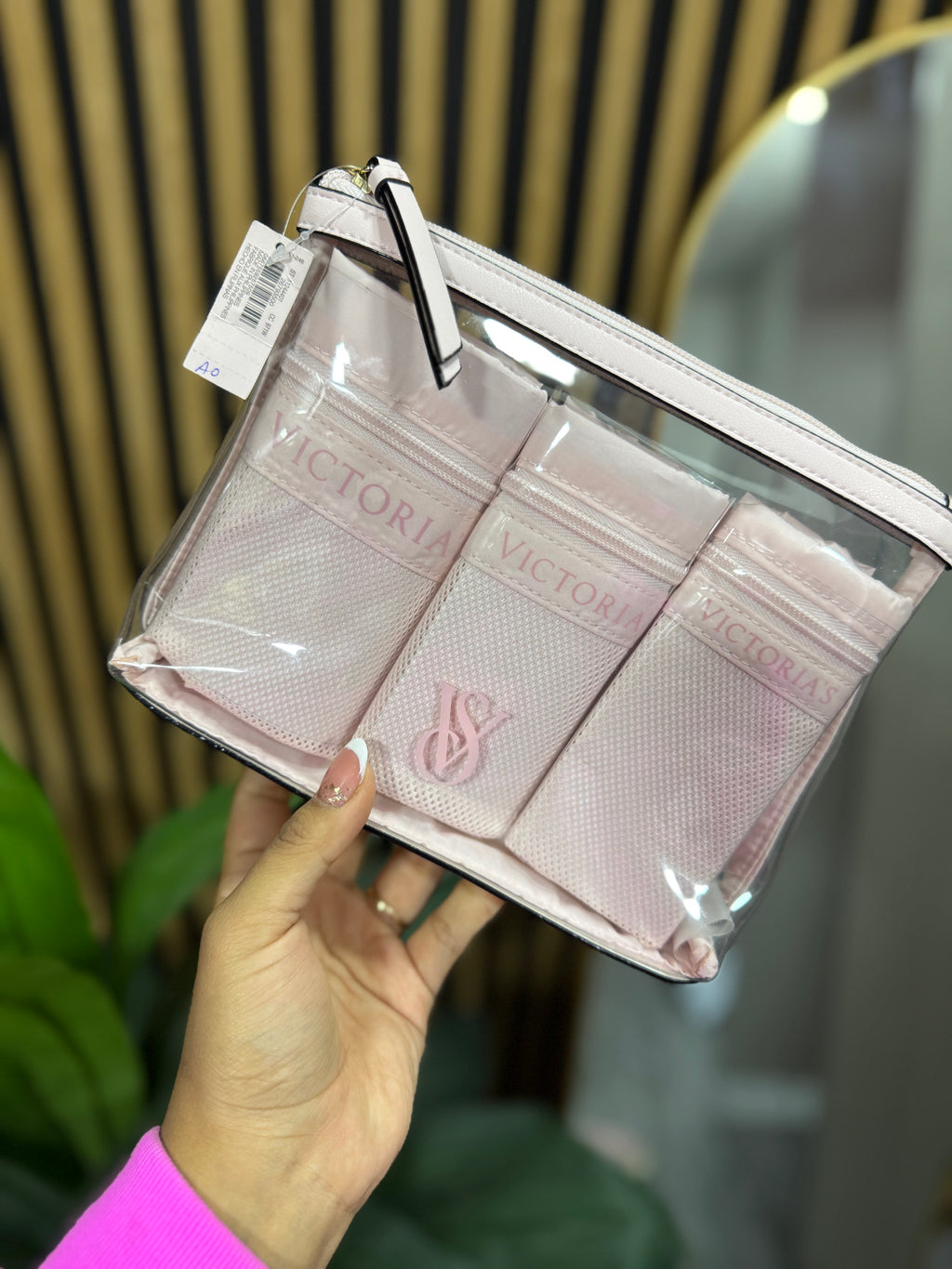 Pack de 3 bolsas y cosmetiquero VS