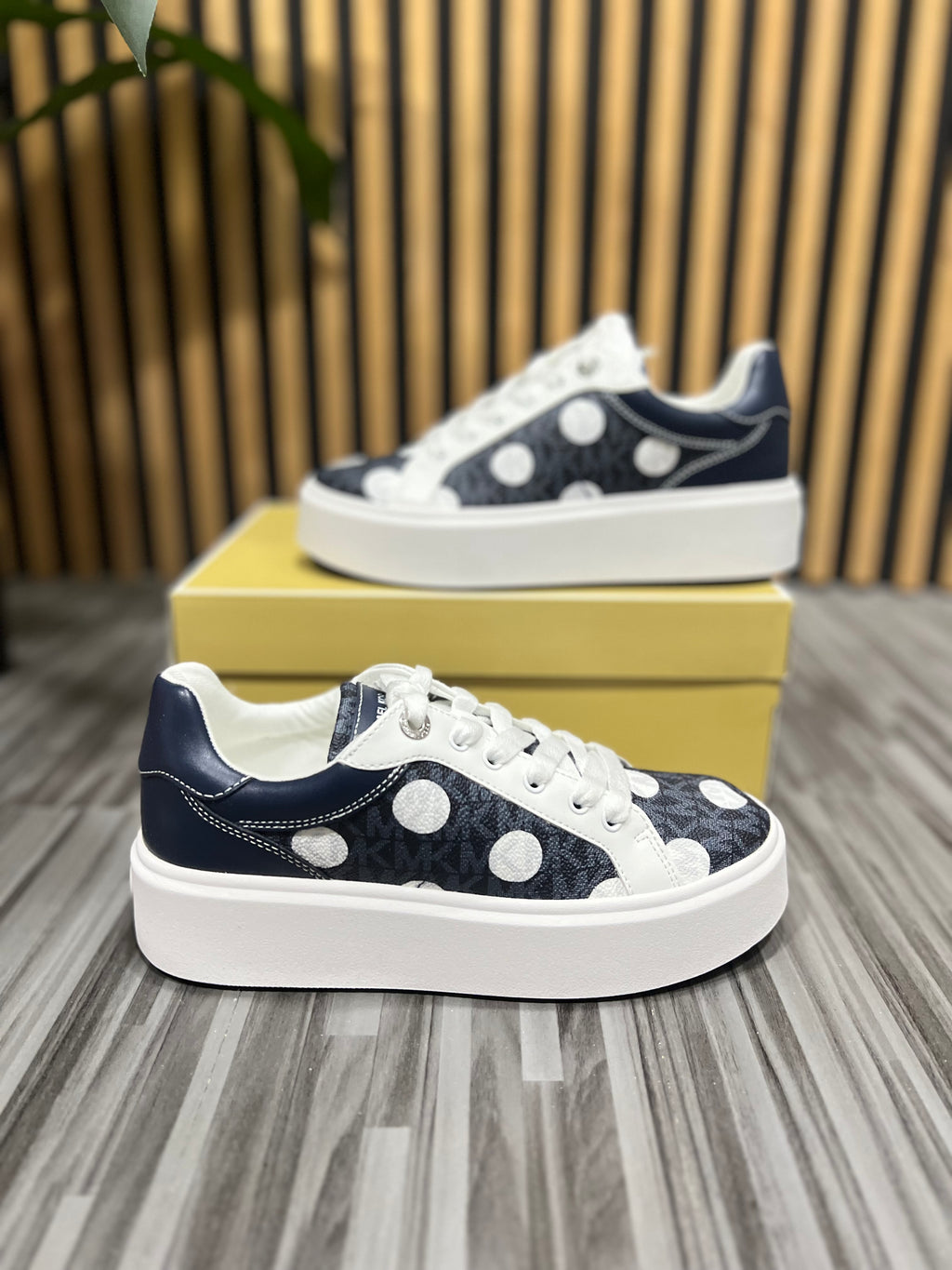 Zapatilla edición limitada Romey MK